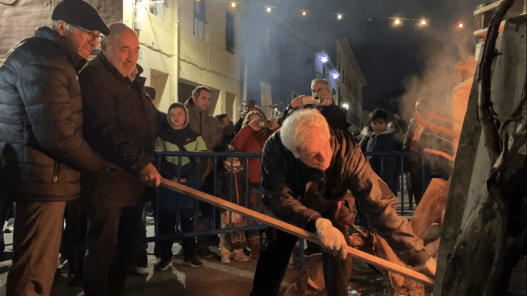 Hoguera, actos religiosos y la tradicional carrera de pollos en unas Fiestas de la Purísima pasadas por agua 2 DE48D119 BBFE 469B 9AA1 C084C70E6661