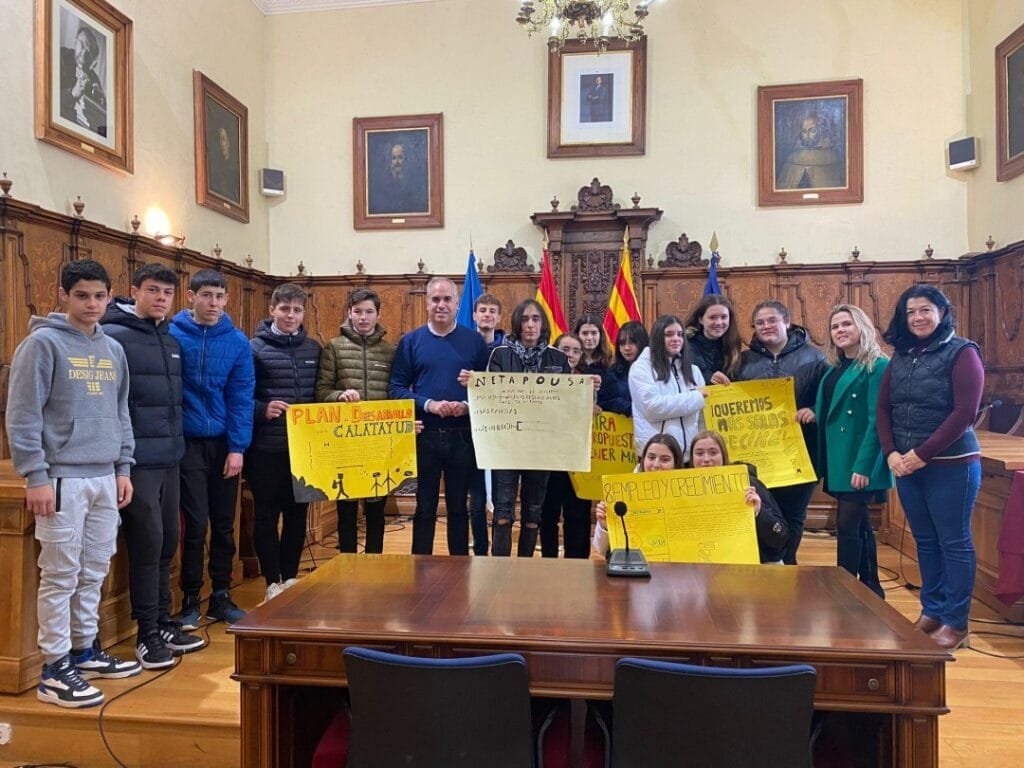 Alumnado del IES Emilio Jimeno de Calatayud presentan sus propuestas para mejorar la ciudad 2 EDF7FD9A FF5B 4B95 A3FE D008C933B293