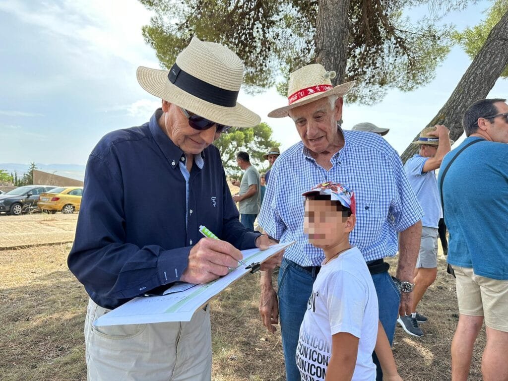 El arte de arar se pone en valor en el tradicional concurso que ha tenido lugar esta misma mañana en el Paraje de Barbusiel de Calatayud 2 b8618866 29e5 41a9 a029 72a2949690e1