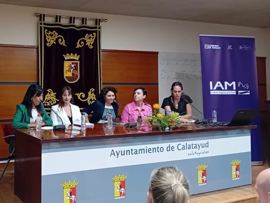 La directora del Instituto Aragonés de la Mujer subraya en Calatayud que el Gobierno de Aragón seguirá trabajando por la igualdad de hombres y mujeres en el medior rural 2 76176e92 7696 456d 8c53 6bf6cd3a2ac8