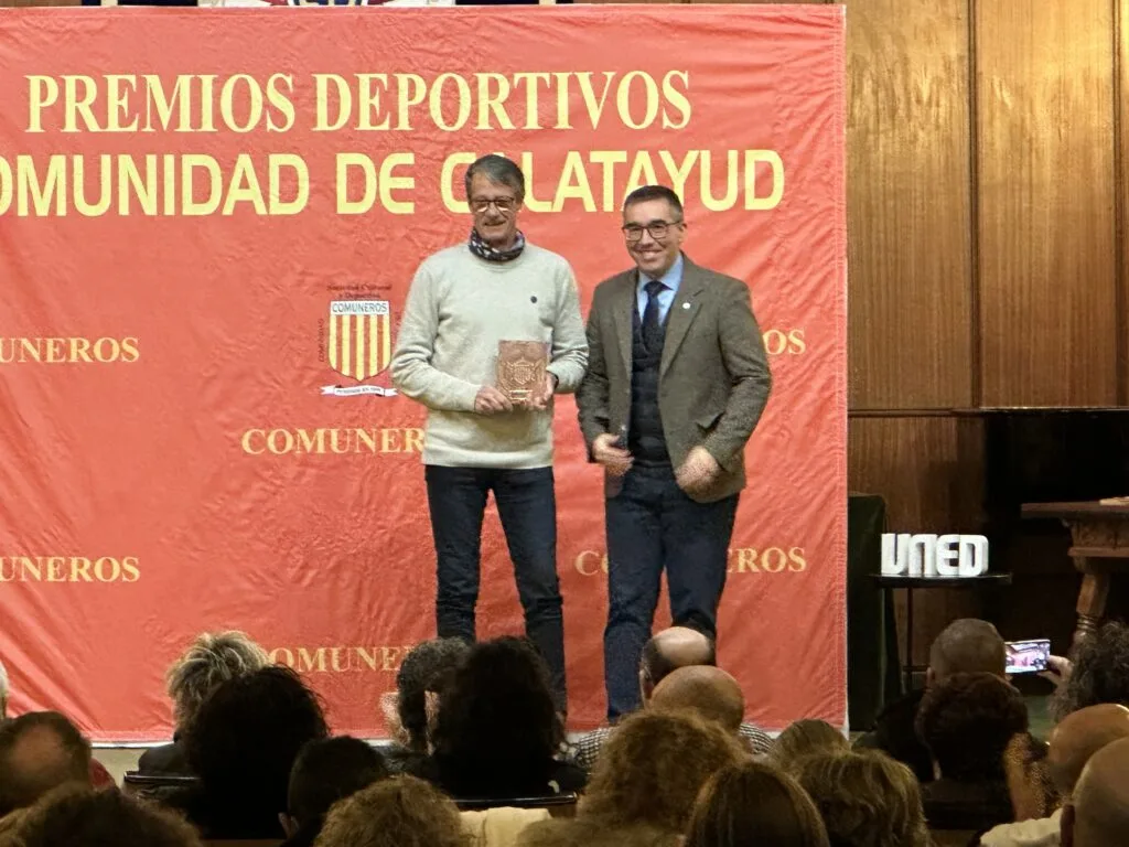 La SD Comuneros entrega un año más sus Premios Deportivos Comunidad de Calatayud distinguiendo, entre otros, a José Miguel Villalba “Pinto”, por su trayectoria en el CF Sabiñán 2 IMG 8513