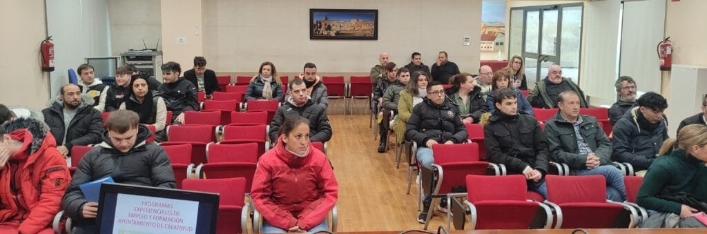 36 alumnos formarán parte de los talleres experienciales de empleo que reformarán la Plaza de Toros de Calatayud y los Huertos Urbanos: hoy comienza su formación y se cumplen tres décadas desde los primeros programas 2 IMG 9504