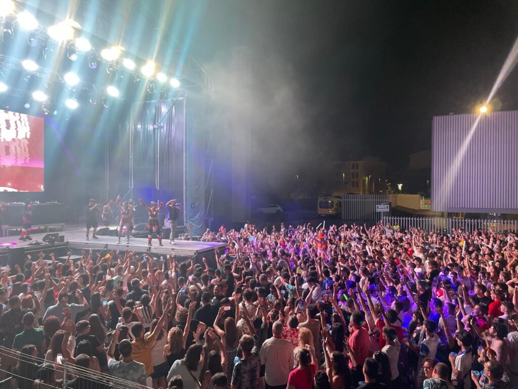 70314896 c742 4ab3 b89f 2b5637ce28f2