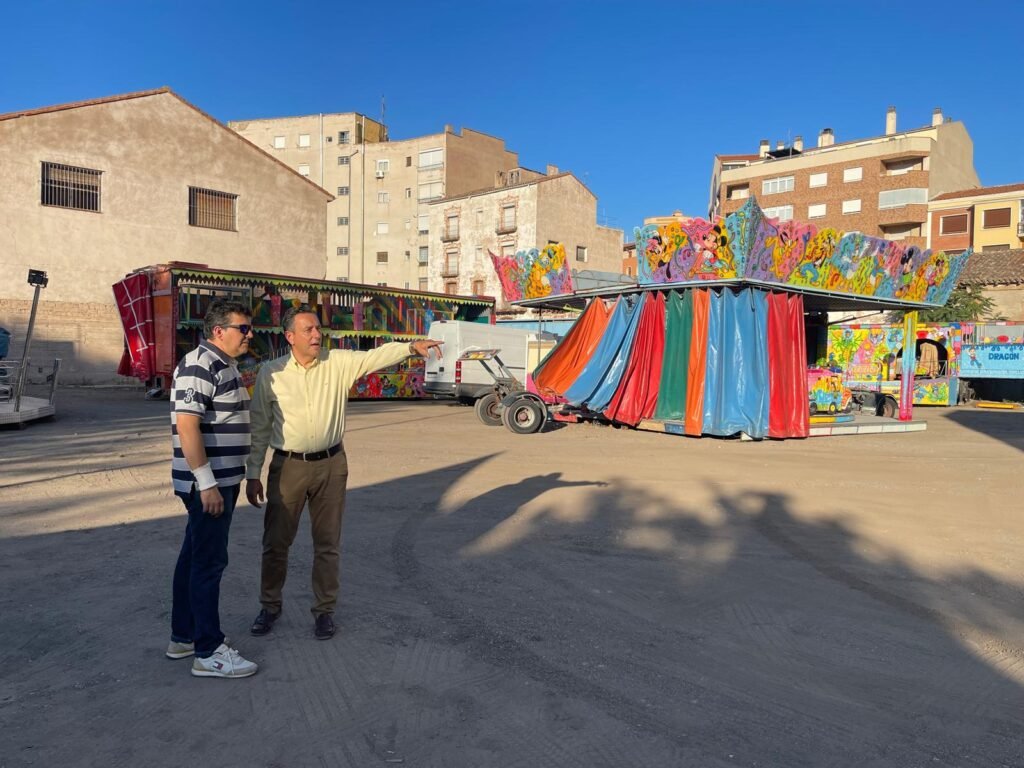 El barrio de la Estación de Calatayud celebra desde hoy las fiestas en honor de la Virgen del Carmen: la bajada de la Virgen por el río Jalón esta noche es el acto más tradicional 2 EXPLANADA DEL CARMEN