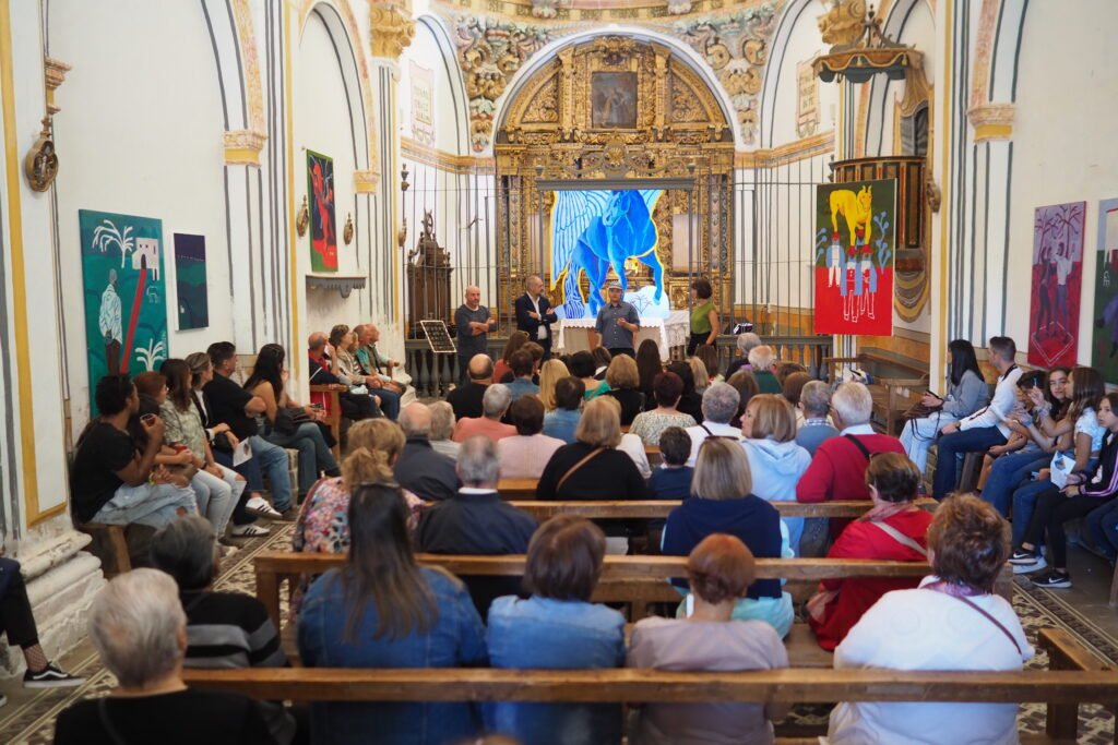 Arándiga inaugura una exposición del artista Miguel Solans en el espacio cultural situado en la Ermita de la Purísima 2 IMG 7879