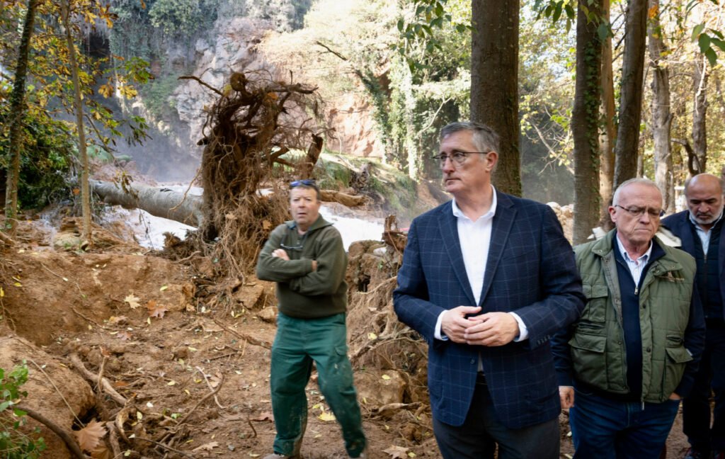 Manuel Blasco, consejero de turismo del Gobierno de Aragón: "Intentaremos recuperar el nivel de turismo en la zona del Monasterio de Piedra" 3 IMG 2267