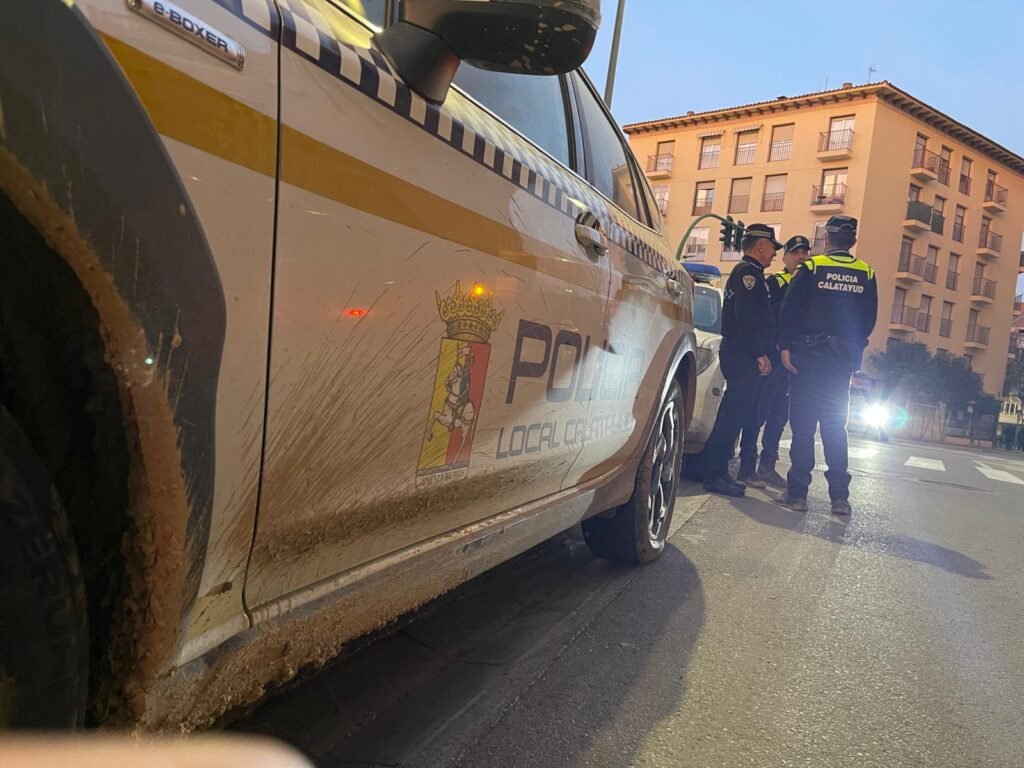 Vuelven a casa los cuatro agentes de la Policía Local de Calatayud que han formado parte del operativo de ayuda en Catarroja (Valencia), tras la DANA 2 f3bb17d0 4360 40b7 95b8 f24160d2f3c6