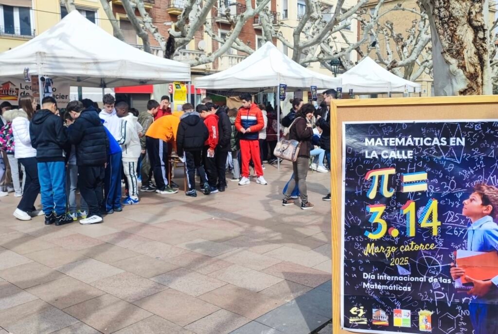 Los tres institutos de Calatayud celebran el Día de las Matemáticas con varias actividades en el Paseo Cortes de Aragón 3 2836c88a 4670 41b6 b9eb f2d71c9c9736