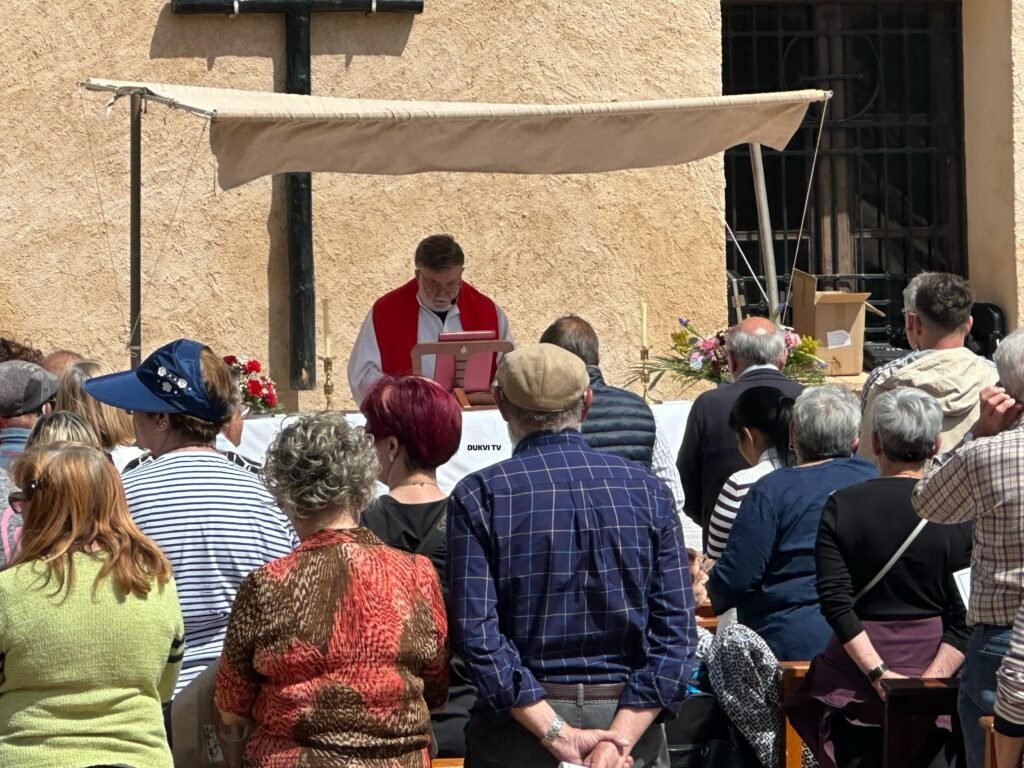 f72dd004 f78f 419b a20e 08b695653f9e