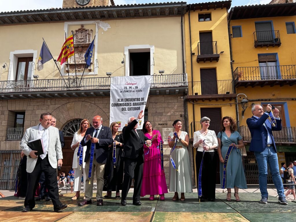 La Hermandad del Refugio, Pablo Abián y Nacho del Río, reconocidos en el Encuentro de Comunidades Aragonesas en el Exterior que se celebra este fin de semana en Calatayud 3 0ac646d9 fc9b 48c1 bd71 d0081eacb1e8