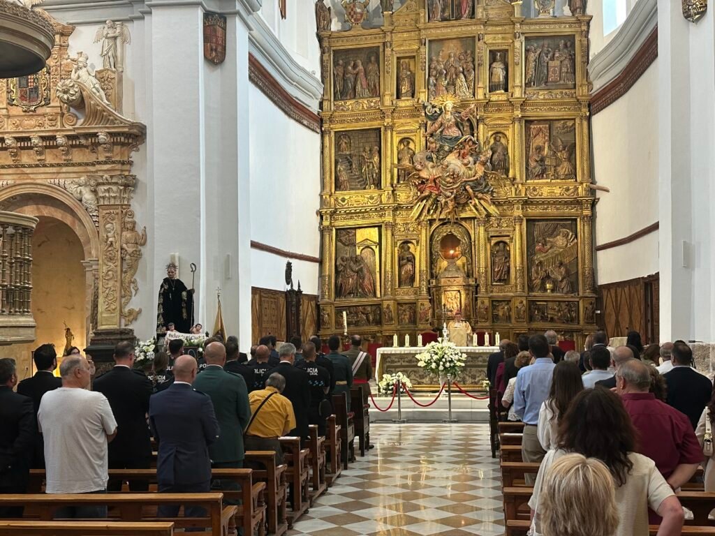 La Policía Local de Calatayud celebra su fiesta con un especial reconociminto a los agentes que ayudaron en la catástrofe ocurrida en octubre en Valencia 6 IMG 8325