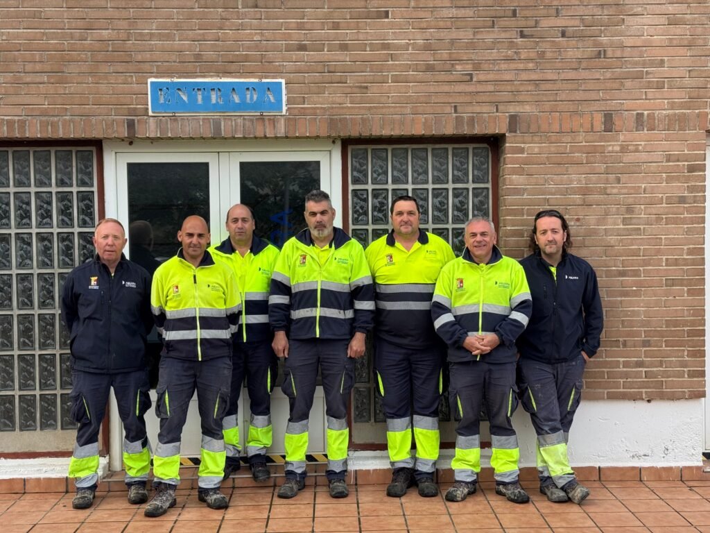 Un empleado de Aquara en Calatayud, primer acreditado en montaje y mantenimiento de redes de agua en Aragón 2 Plantilla de Aquara en Calatayud en fase de acreditacion profesional