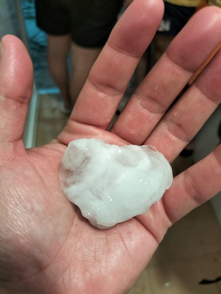 Aranda de Moncayo, uno de los municipios más afectados por las tormentas de esta misma tarde: calles sin luz y numerosos destrozos en las piscinas municipales 3 d07e6fbe 726b 4a43 9643 7f54db54db68