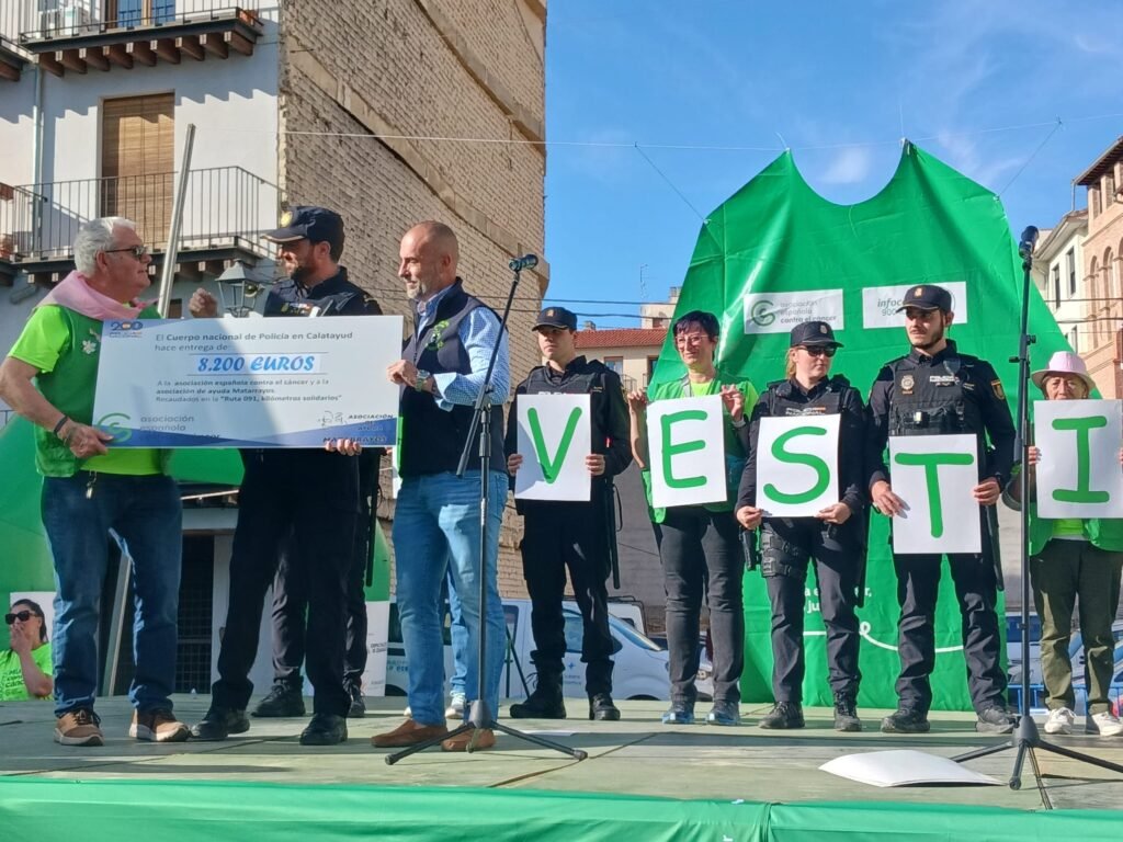 Calatayud se tiñe de rosa y verde en una marea solidaria contra el cáncer en la que participaron más de 1.500 personas 4 75b0c90d 799d 4405 8d5b 2dfca725d199