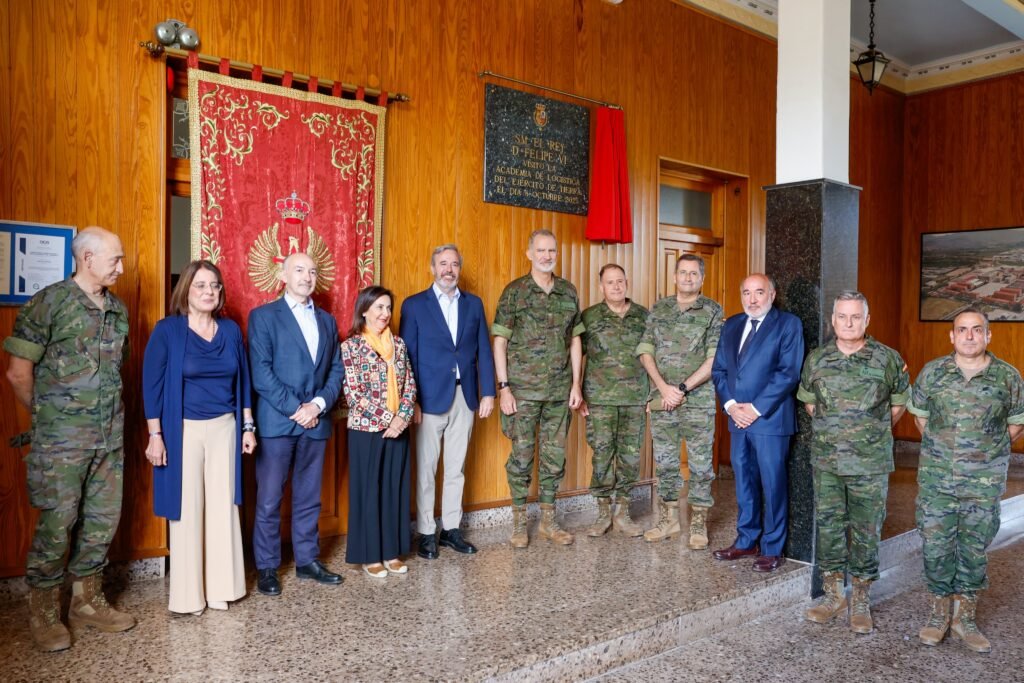 El Rey Felipe VI y la Ministra de Defensa visitan la Academia de Logística de Calatayud, referente en especialidades técnicas del Ejército de Tierra 2 IMG 0258