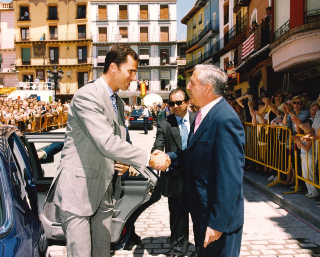 EN IMÁGENES | Las dos visitas del Rey Felipe VI a Calatayud, siendo príncipe: en el 1986 al IPE nº2, y en el 2.000, al Mesón de la Dolores y el Ayuntamiento de la Plaza de España 6 IMG 9751