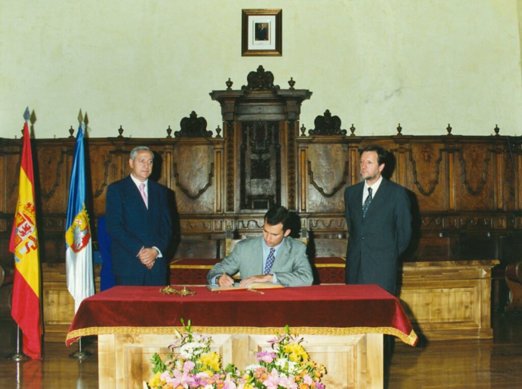 EN IMÁGENES | Las dos visitas del Rey Felipe VI a Calatayud, siendo príncipe: en el 1986 al IPE nº2, y en el 2.000, al Mesón de la Dolores y el Ayuntamiento de la Plaza de España 7 IMG 9752