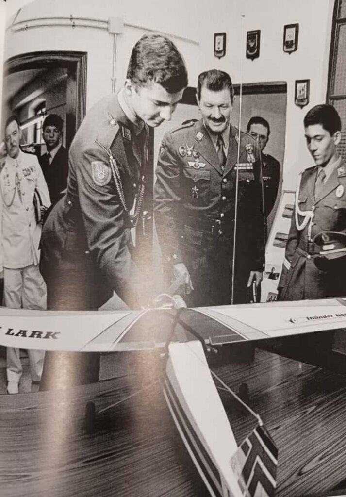 EN IMÁGENES | Las dos visitas del Rey Felipe VI a Calatayud, siendo príncipe: en el 1986 al IPE nº2, y en el 2.000, al Mesón de la Dolores y el Ayuntamiento de la Plaza de España 3 IMG 9956