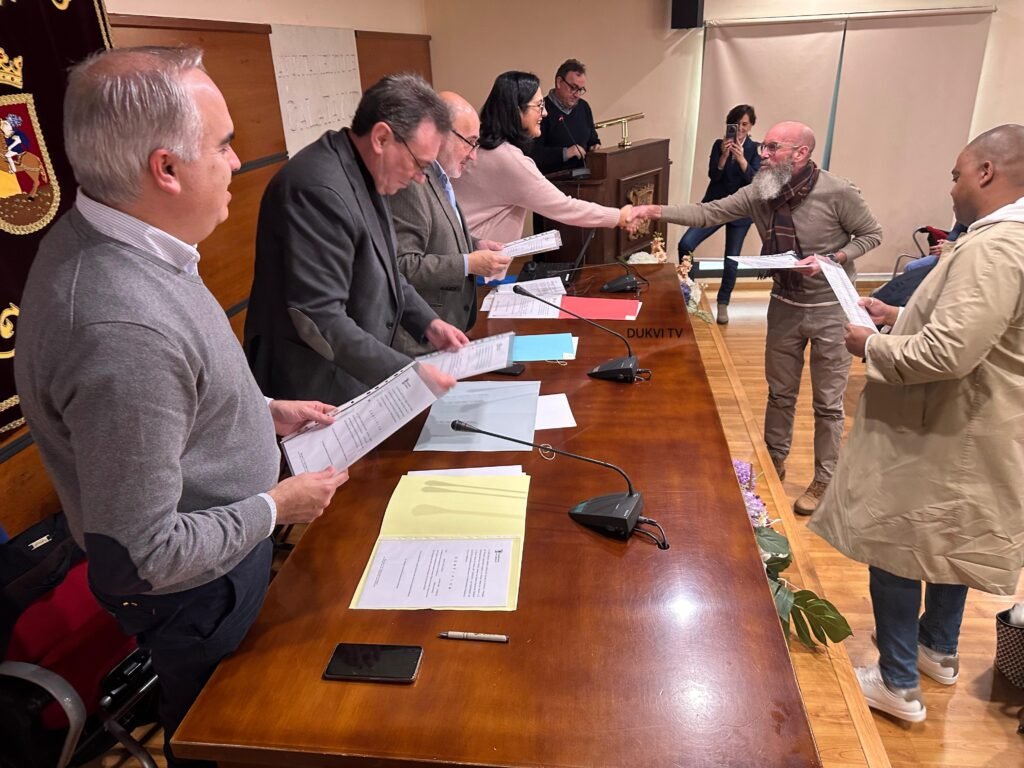 7bb330d3 bb08 49b8 affe 3f77c9fd6e63