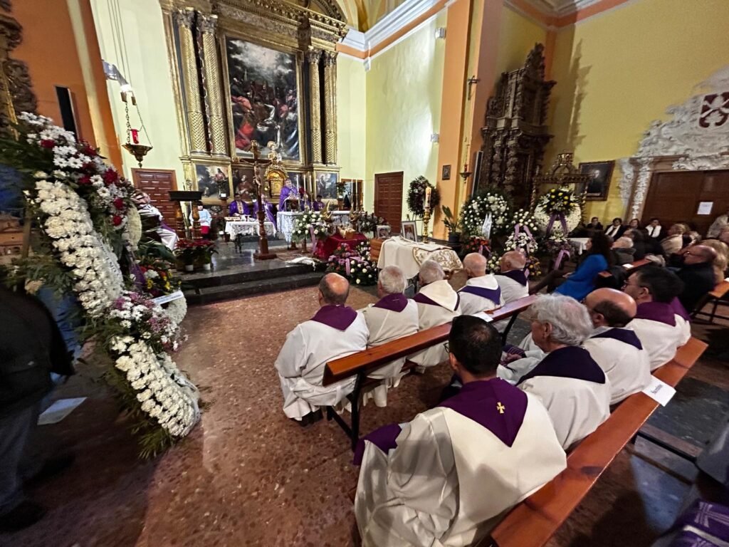 Sabiñán da un último caluroso y multitudinario adios al sacerdote D. Florentino Nonay Raga, fallecido el pasado sábado 2 87cd76cc 0942 4f8e 8982 b57455c4dfcd