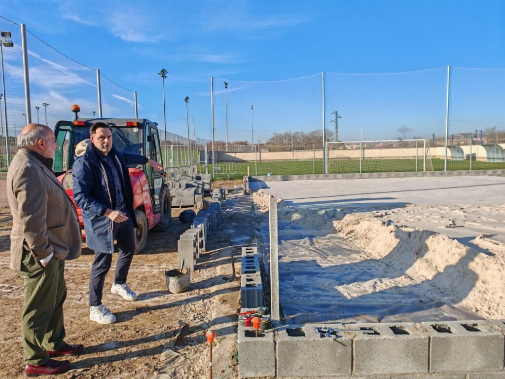 Calatayud refuerza su oferta deportiva con una nueva pista de arena para la práctica de voley playa y salvamento y socorrismo, y la próxima renovación del campo Eduardo Marquina 2 4fb793b3 f860 4f76 9947 16fd5dd489cc