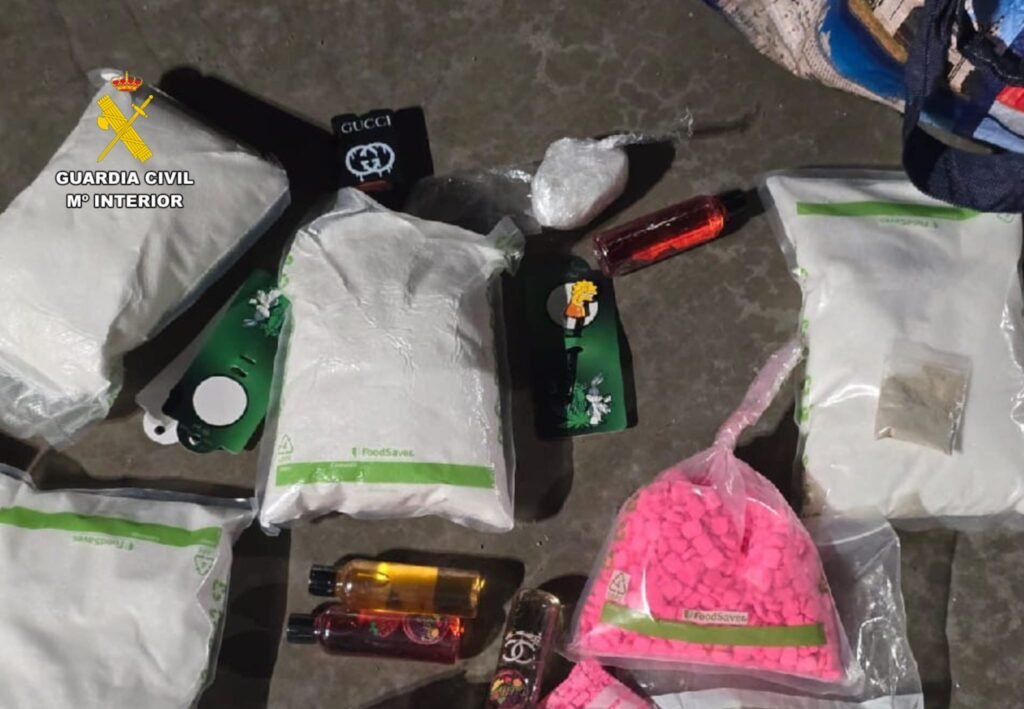 Detenido en la A-2 cerca de Calatayud un conductor sin carné, positivo en metanfetamina y con más de cinco kilos de droga en el maletero 2 af604002 94d1 4529 a11e fd952e747562